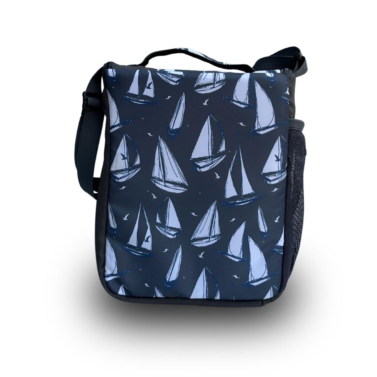 Daikon Insulated Lunch Bag, multi Color Sailboat Print, with Shoulder Strap, Side Mesh Pocket, 29x23x13 cm